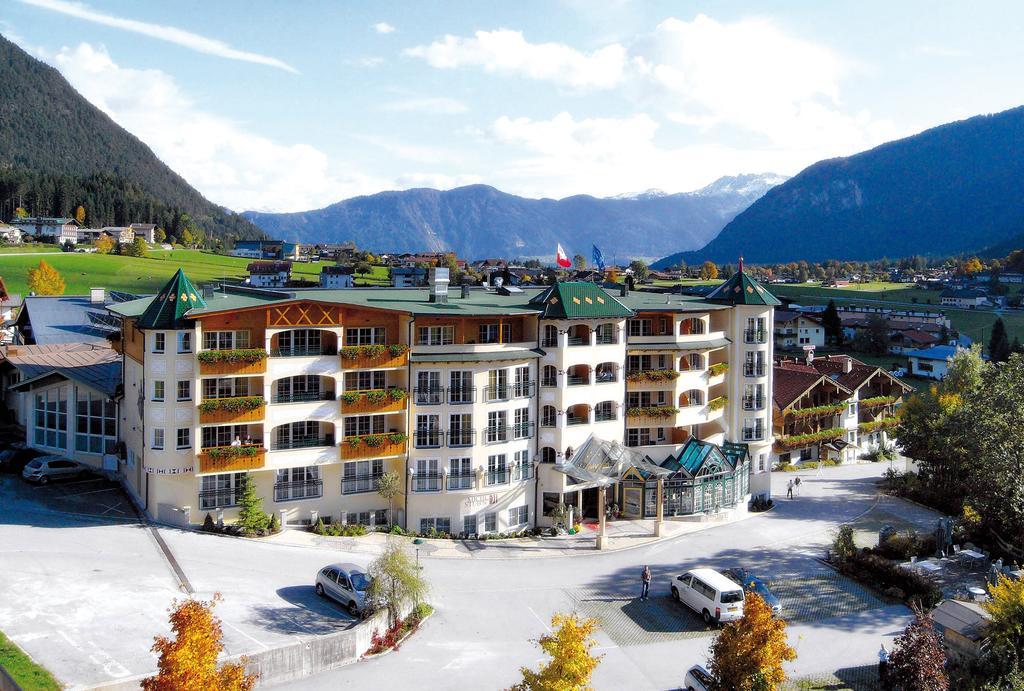 Vier Jahreszeiten Wellnessresort Achensee Maurach  Bagian luar foto