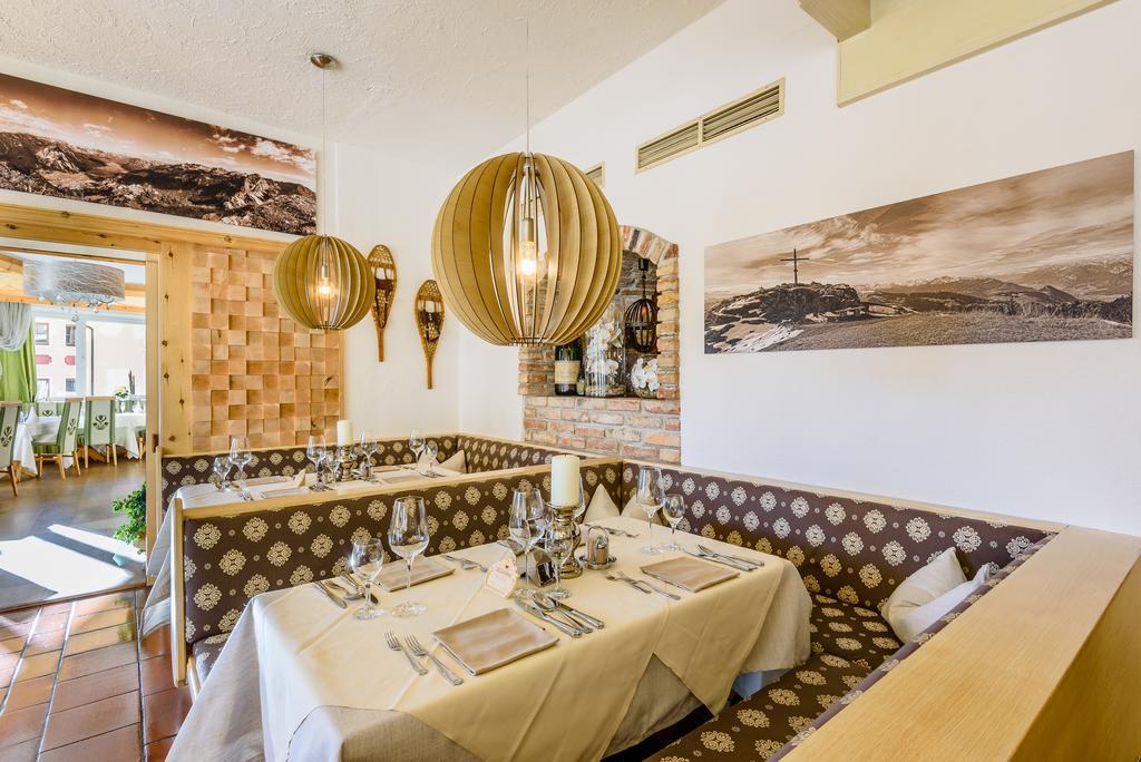 Vier Jahreszeiten Wellnessresort Achensee Maurach  Bagian luar foto